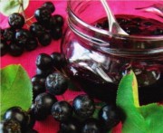 Dulceata delicioasa din aronia congelate