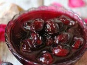 Dulceata de prune verzi cu samburi: o reteta veche