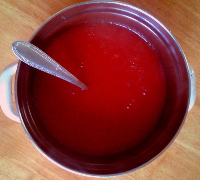 Hjemmelaget tomatketchup med stivelse