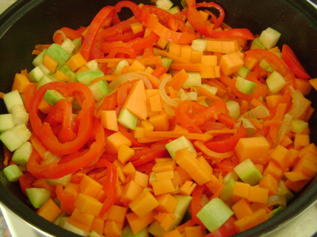 Grønnsaksgryte med auberginer og zucchini til vinteren