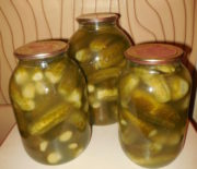 Pickles i krukker som fat